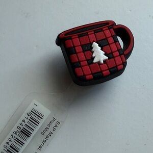 Crocs Jibbitz Winter Red and Black Plaid Mug Charm